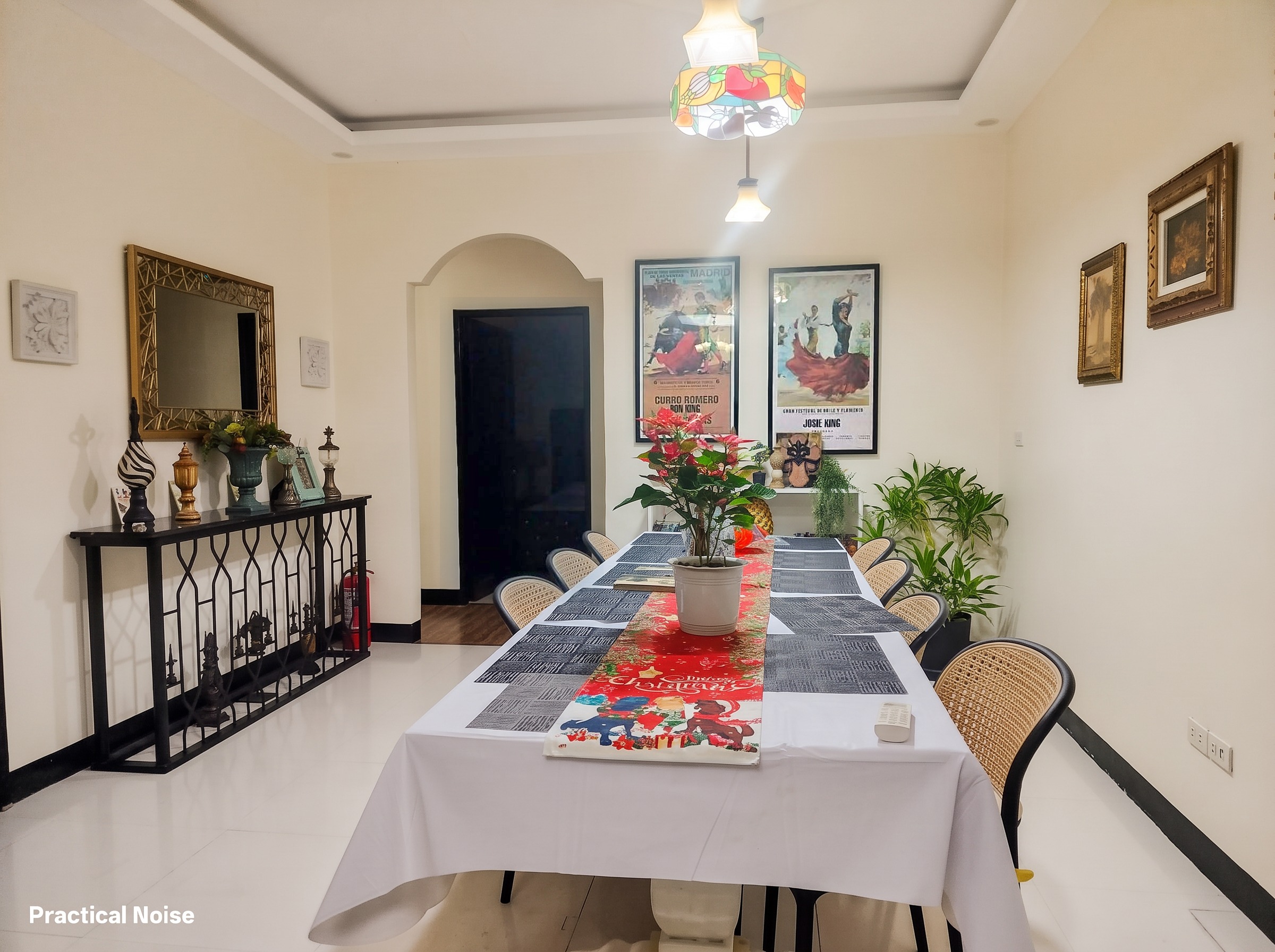 Sooner Hotel Dining Hall - Exclusivity Redefined