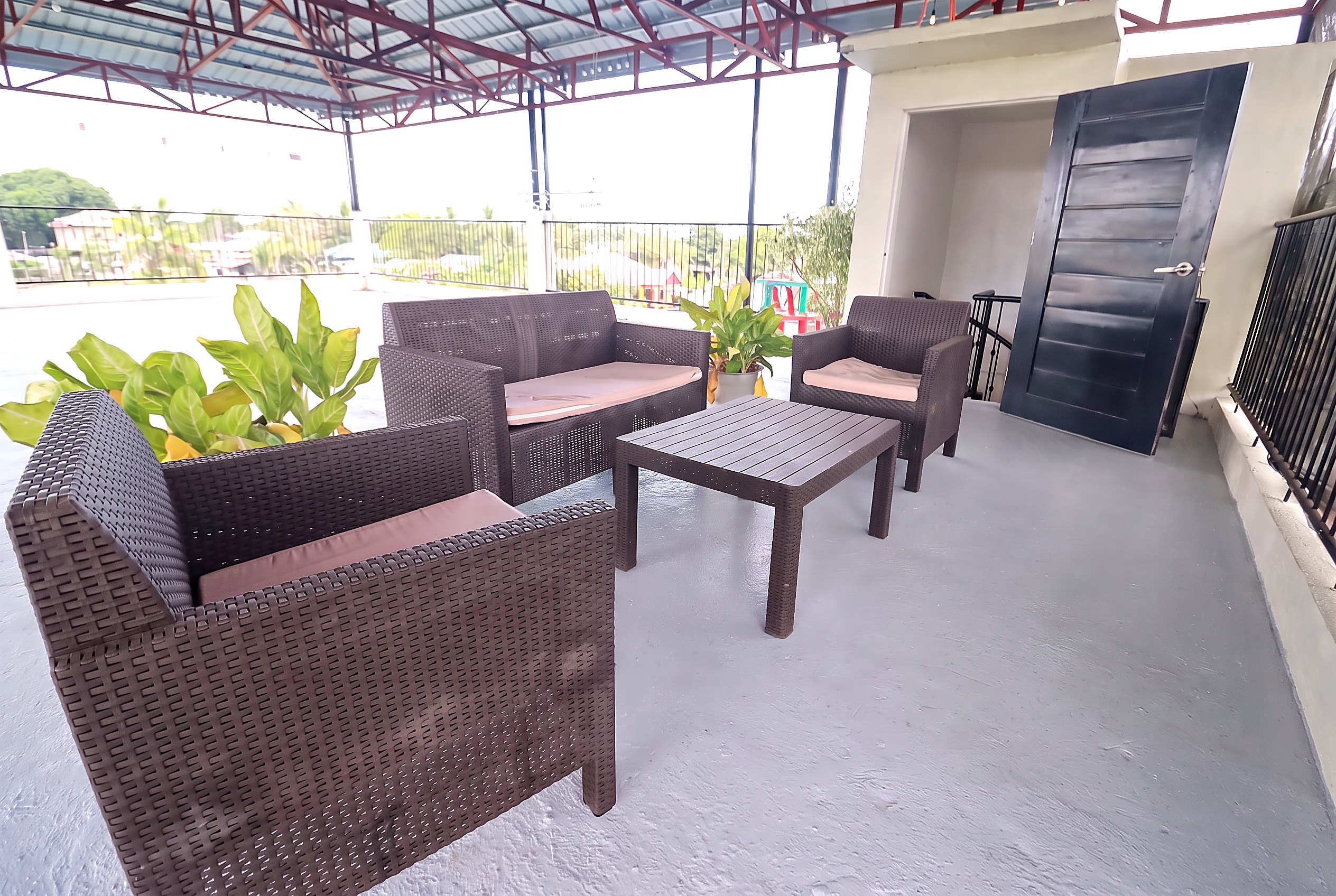 Sooner Hotel Rooftop - Refined Ambience